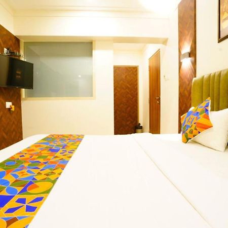 Hotel Diamora Residency Тхане Экстерьер фото