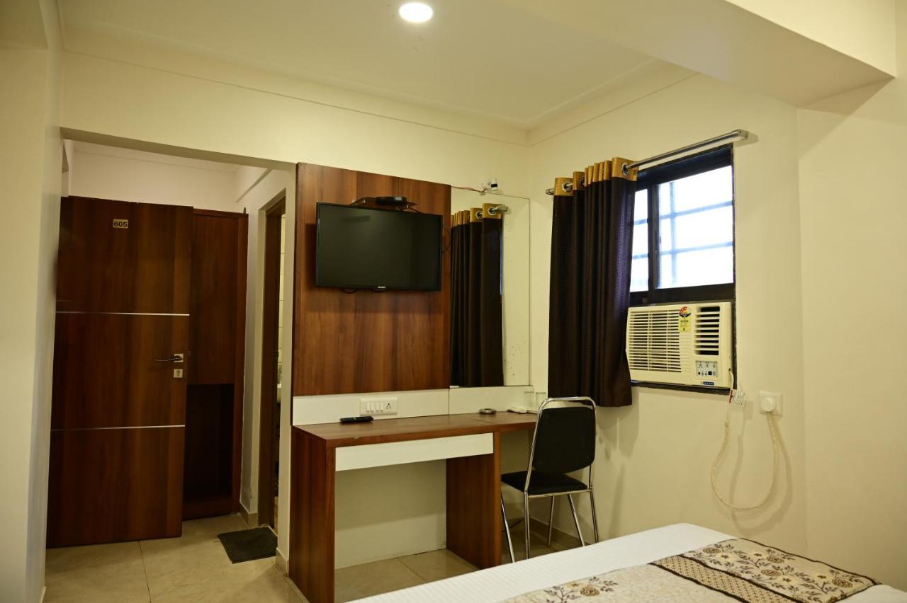 Hotel Diamora Residency Тхане Экстерьер фото