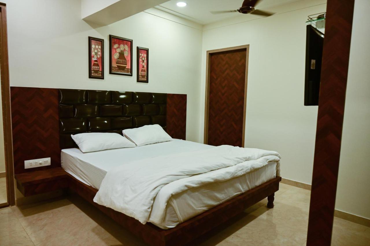 Hotel Diamora Residency Тхане Экстерьер фото