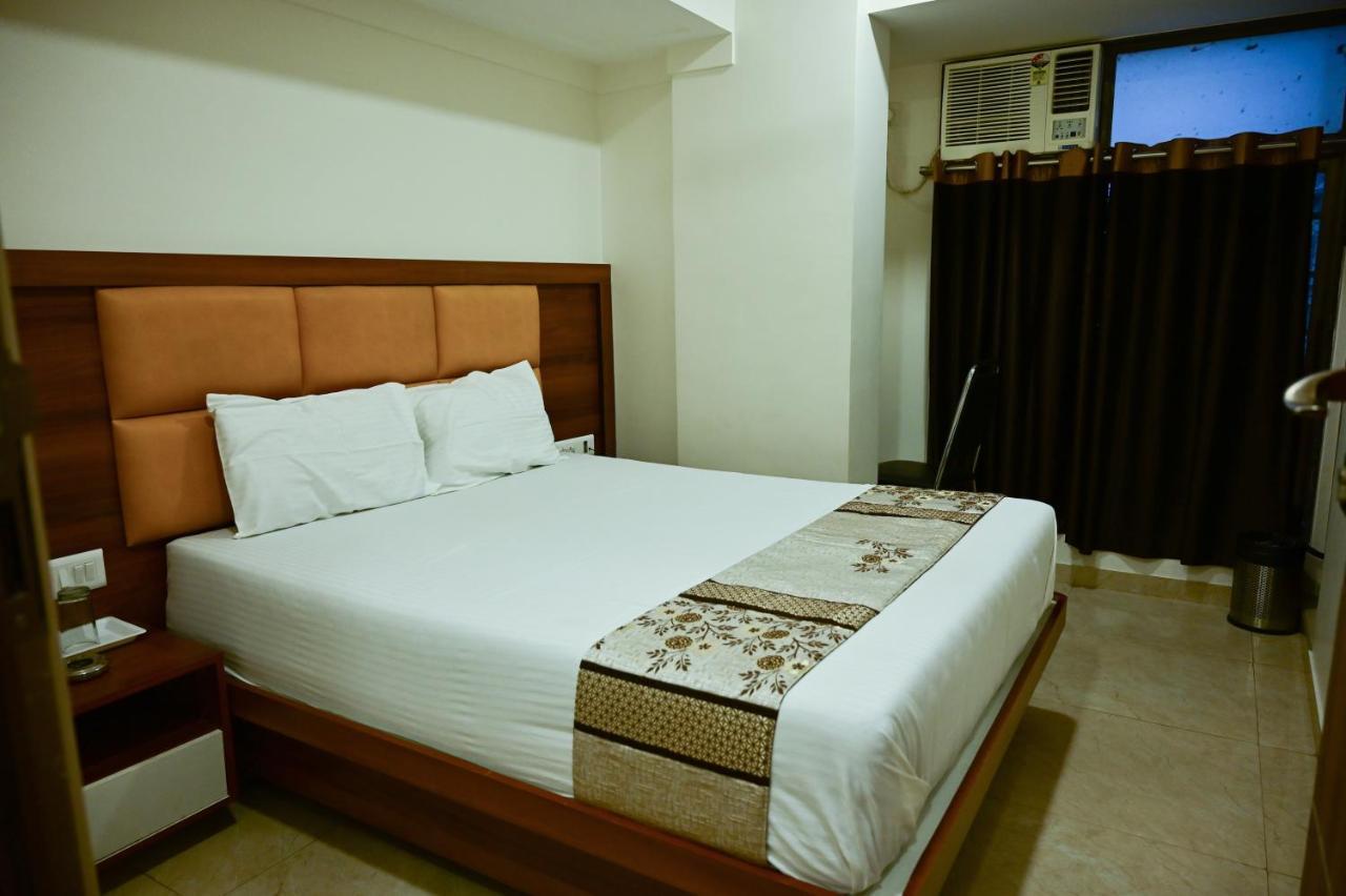 Hotel Diamora Residency Тхане Экстерьер фото
