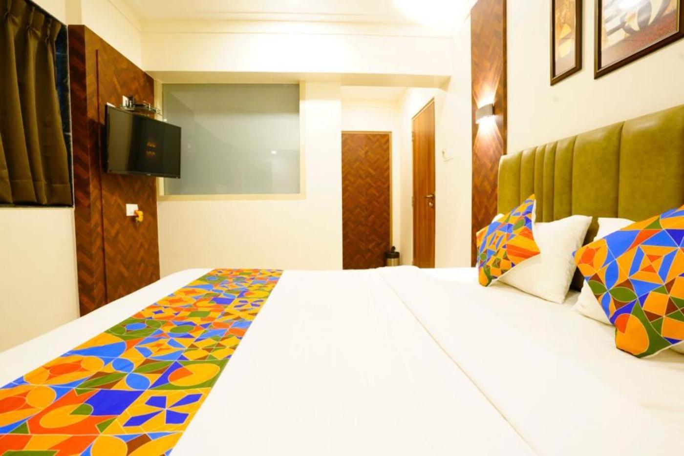 Hotel Diamora Residency Тхане Экстерьер фото