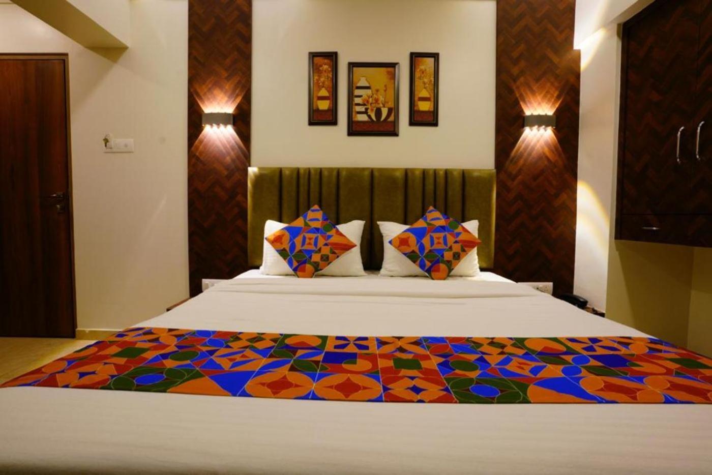 Hotel Diamora Residency Тхане Экстерьер фото